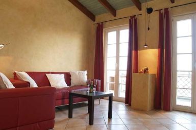 Waldhaus Fewo 22 - 2-Zimmer-Ferienwohnung mit zwei Balkonen im 3. Obergeschoss