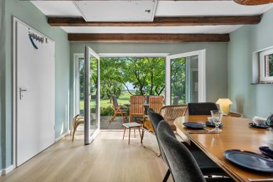 Villa Wilma - Freistehende Villa Wilma mit großem Garten, Spielzimmer und Terrasse in Hinte