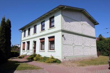Ferienwohnung Vieth in Sassnitz auf Rügen mit Sitzplatz im Garten
