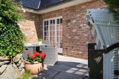 Eidumweg Whg. 2 - Moderne Ferienwohnung mit Terrasse, Sauna und Komfort für 3 Personen