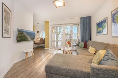 Seeblick Anlage - Traumhafte Ferienwohnung 50 m von der Seebrücke in Koserow, mit WLAN und Balkon