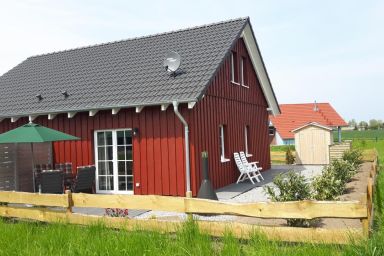 Schönes Ferienhaus in Zierow mit Terrasse und Grill