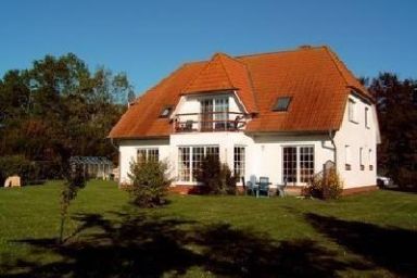 Ferienwohnung für 2 Personen  + 2 Kinder ca. 40 m² in Trent, Ostseeküste Deutschland (Rügen)