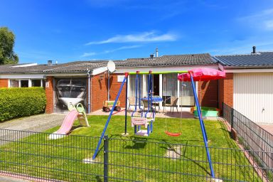 Strandnahes Ferienhaus mit Kinderspielplatz