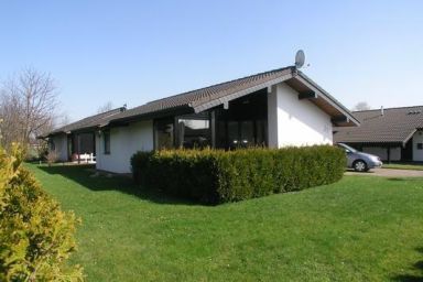 J7 freistehendes Ferienhaus in Eckwarderhörne mit Terrasse und Garten, Wlan, Nordsee, Feriendorf
