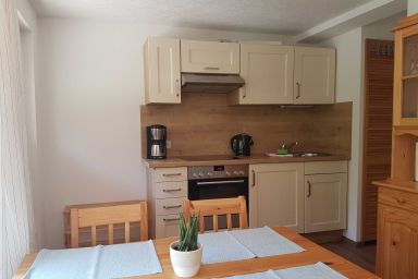 Reethaus direkt am Strand - Ferienwohnung Lisa EG