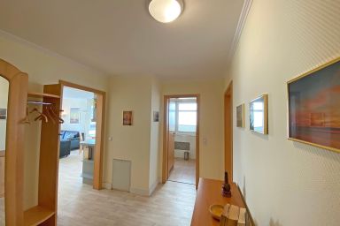 A: Haus Rügenscher Bodden Whg. 03 mit Meerblick 4 Sterne - Ferienwohnung 03 3-Raum EG mit Terrasse