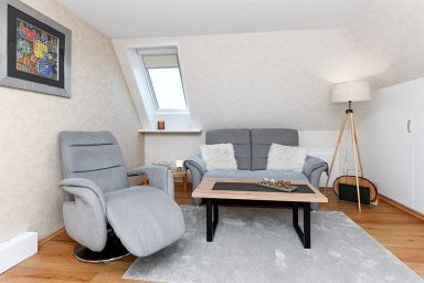 Haus Wiesen- und Waldblick in Esens - Ferienwohnung Gesine