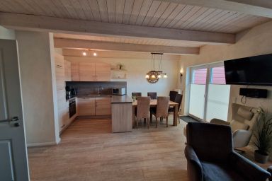 Halligwelt 18 - Ferienhaus mit Kamin, Sauna und Garten - DAG-909 - Komfortables Reihenhaus mit Kamin (HT)