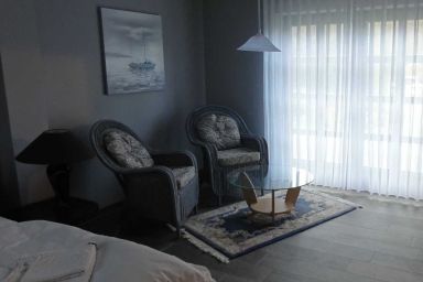 Reetdachhaus Landhaus Ulrich - Ferienwohnung unten