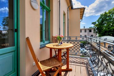 Villa Ostseewarte, STRANDNAH, teilw. SEEBLICK, FAHRSTUHL - Villa Ostseewarte Whg. 7, SÜDBALKON, FAHRSTUHL