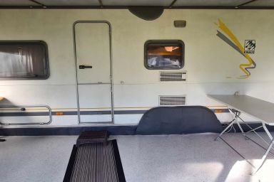 Urlaub im Wohnwagen - mitten im Wald - Wohnwagen 24