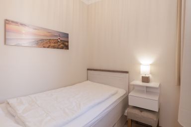 FeWo Am Strand / Strandvilla Belvedere (Ostseeallee) - FW 39, Ferienwohnungen am Strand - max. 3 Personen