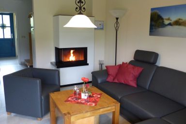 Behagliches Reetdachhaus Eibe 1: Sauna, Kamin, Wallbox - DHH Eibe 1