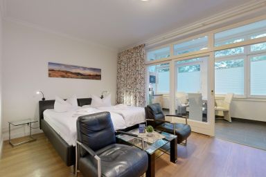 FeWo Villa Stranddistel mit Meerblick in Binz (ID 00915) - Villa Stranddistel