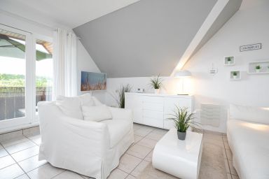 White Lounge