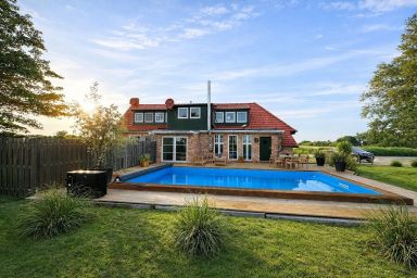 Huus an`t Diek, Luxus in Deichnähe, Erdgeschosswohnung mit Pool, Nähe Norddeich