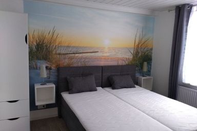 Haus Sandra Fewo 1 mit Box -Bett, Süd-Balkon
