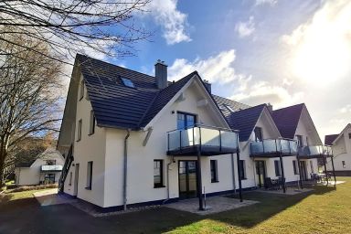 Rex Rugia - strandnahe FeWo mit Balkon, Schwimmbad- und Saunanutzung - Rex Rugia