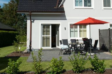 Hirtenweg 8 - komfortable Doppelhaushälfte, ruhig gelegen und ca. 150 zum Bodden entfernt