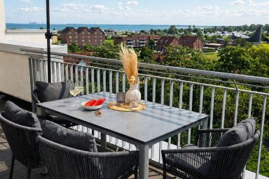49.6.S Blinkfüer - Moderne, hochwertige Ferienwohnung, Sauna, Kamin, großer Balkon, strandnah