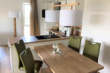 49.3.S Waterkant - Moderne, hochwertige Ferienwohnung, Sauna, großer Balkon, strandnah