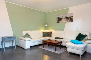 Haus Zeitlos - Schönes freistehendes Ferienhaus mit möblierter Südterrasse und Steingrill!