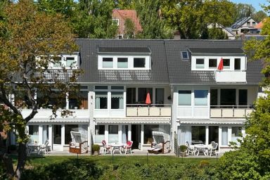 Gästehaus Windrose - Gemütliche Dachgeschoss-Wohnung mit kleinem Balkon und Meerblick in Pelzerhaken