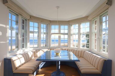 Seehof - Ferienwohnung mit Erker in erstklassiger Strandlage und mit direktem Meerblick