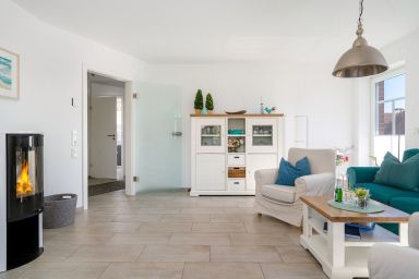 Frieso am Siel - Hochwertige Ferienwohnung (70qm) mit Kamin, Balkon für 4 Personen am Wasser