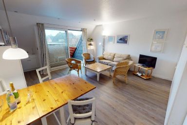 Sandbank Hörnum - Gemütliche Ferienwohnung mit Balkon im Hörnum Hüs in ruhiger, strandnaher Lage.