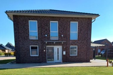 Ferienhaus JONA - Modernes Ferienhaus in Burhave. Zentral aber trotzdem ruhig gelegen. Hundefrei.