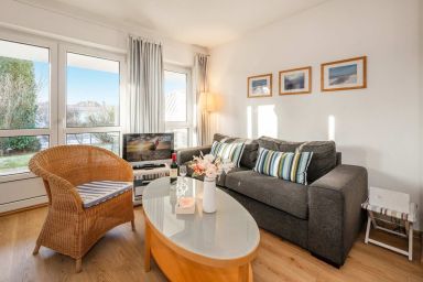 Ferienwohnung Schrabbe nur 800 Meter zum Strand mit Terrasse - Gemütliche Ferienwohnung mit Garten, nur 800 m zum Strand