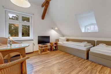 Villa Daheim, Whg. 06 - Herzlich willkommen in der Villa Daheim, Wohnung Nr. 6 in Kölpinsee auf Usedom.