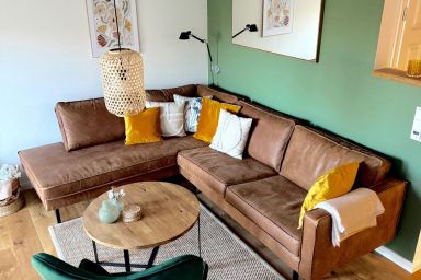 Hof Van Senden - "Fenja" - Gemütliche Maisonette FeWo mit Terrasse im historischen Hof in Rysum