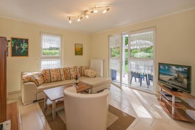 Ostseepark - Asternweg 5 / 10 - Ostseepark - Asternweg 5 / 10 - helltönige Wohnung mit sonniger Terrasse