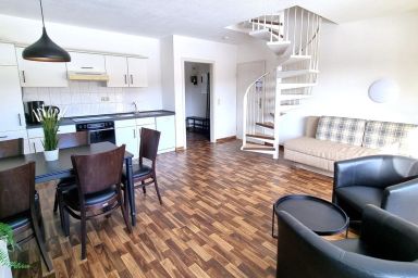 Apartment für Fünf 56 - FeWo 56 – Großzügiges Apartment mit Balkon, WLAN und modernen Annehmlichkeiten