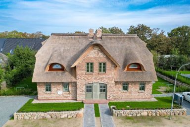 Friesenfrühling - Moderne Ferienhaushälfte Friesenfrühling mit Garten und Terrasse in Borgsum