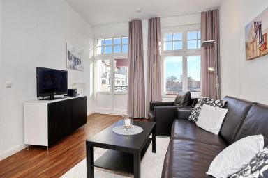 Haus am Park - 45 m² Wohnung für 2 Personen mit Balkon und seitlichem Seeblick