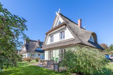 Hanni - Ferienhaus Hanni in Wittenbeck – Reetgedecktes Ferienhaus mit Sauna nahe Ostsee