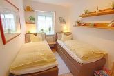 Schlafbereich. 2 x 90x200 cm Boxspringbetten, Fernseher