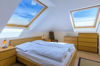 Komfortable 95 qm DG-Wohnung im 2-Familienhaus für max 4 Personen