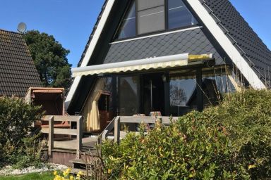 Ferienhaus in Fedderwardersiel mit Terrasse