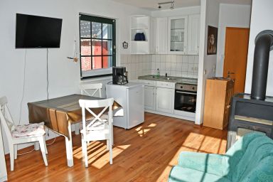 ruhig gelegenes Ferienhaus mit Kamin und Terasse - Ferienhaus mit Kamin und Terrasse