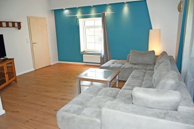 Ferienwohnungen auf Rügen und nahe Stralsund - 6-Raum Ferienwohnung Sassnitz mit schönem Parkblick