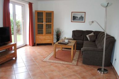 Usedom Suites 11, Strand 100 m - Suite Dietmar 11 UR mit Terrasse (SO)