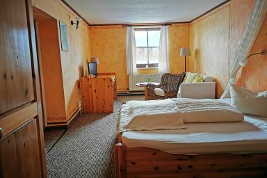 Familienfreundlicher Landurlaub im Gutshaus - 05  DZ bis 3 Pers