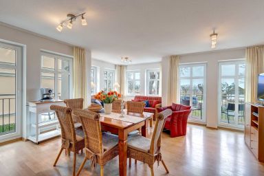 Villa Aquamarina, 1. REIHE, tw. SEEBLICK, LIFT, P/TG - Villa Aquamarina Whg. 13, BALKON m. SEEBLICK, FAHRSTUHL