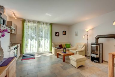 Zinnowitz, Haus Werder Wohnung 2 mit Kamin - Zinnowitz, H. Werder - EG WG2 (2-4P)