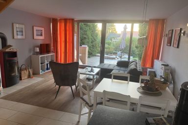 Fliederbusch · Kamin · Haustiere · nur 750 m Strand - Unterkunft Fleiderbusch, Kamin, WLAN, Terrasse